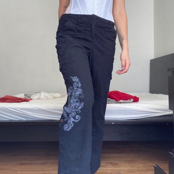 Sick detailed cargos - Picture 1 of 3